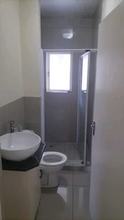 A room with it own bathroom for rent in bloubosrand R3800