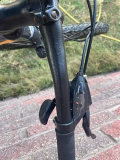 Avalanche reflex mountain bike