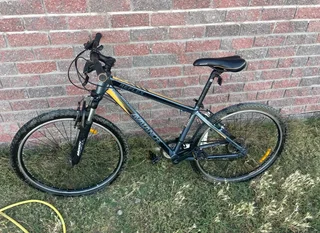 Avalanche reflex mountain bike