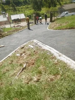 TAR ASPHALT PAVING DRIVEWAYS