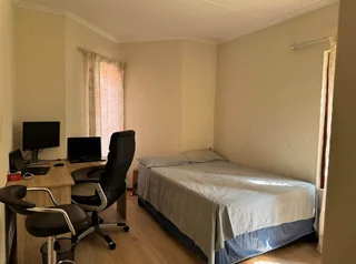 Ground floor 3bed 2bath apartment to rent in North