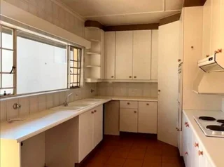 5bedroom house to rent in KensingtonB Randburg