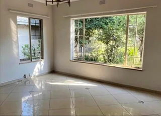 5bedroom house to rent in KensingtonB Randburg