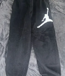 Nike pants size medium