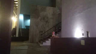 specialise in floor and deco wall finishes