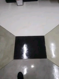 Specialising in decorative walls and floors finishes