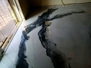 Specialise in walls and floors finishes