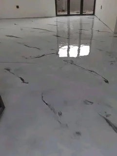 Specialise in walls and floors finishes