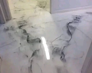 specialist in decorative walls and floors finishes