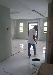 Specialise in deco walls and floors finishes