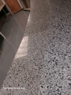 Specialise in decorative walls and floor finishes