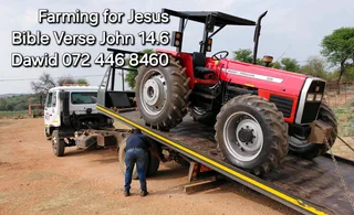 Farming MASSEY FERGUSON Tractor