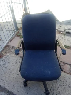 4 Office Chairs