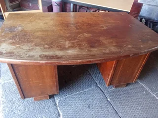 Big Office desk no drawers