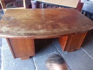 Big Office desk no drawers