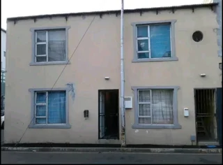 House for sale in Salt River