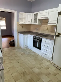 Stately Glenmore home