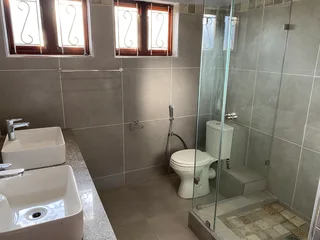 Stately Glenmore home