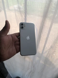 iPhone 11 White