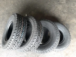 245/75/15 ×4 brandnew firestone for sale call/whatsApp 0631966190 for more details.