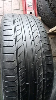 225/45/19×2 runflate good used available at affordable prices call/whatsApp 0631966190.