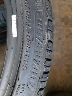 205/40/17 brandnew and good secondhand for sale call/whatsApp 0631966190 for details.