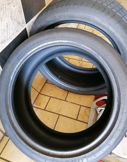 255/40/19 and many other sizes for sale call/whatsApp 0631966190.