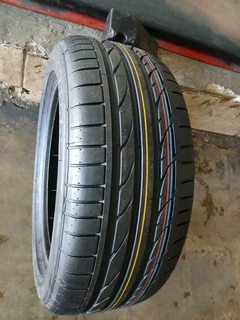 225/50/17 brand new runflat available at affordable prices call/WhatsApp 0631966190.