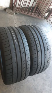 275/40/20 dunlop runflat and many other sizes for sale call/whatsApp 0631966190.