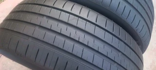 245/45/20 Normal for sale call/whatsApp 0631966190 for details will fit and balance  includes.