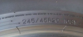 245/45/20 Normal for sale call/whatsApp 0631966190 for details will fit and balance  includes.