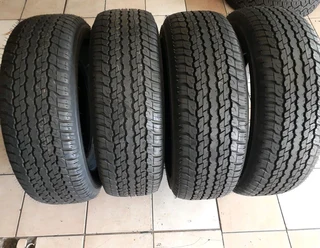 275/65/17×2 brand new Dunlop grand treck call/whatsApp 0631966190.