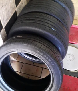 225/45/17×4 runflat continental we are selling quality used tyres at affordable prices .