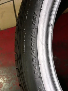 245/40/19 Goodyear excellence runflat we are selling quality used tyres at affordable prices.