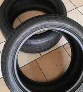 255/40/17×2 Bridgestone runflat we are selling quality used tyres at affordable.