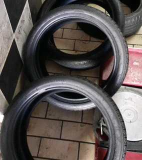225/40/19×4 normal or runflat we have all sizes of tyres on stock with fitting and balancing include
