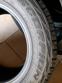 235/65/17×4 pireloi scopion verde for sale call/whatsApp 0631966190 for details.
