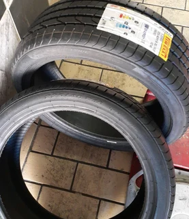 225/40/18×2 brand new pirelli p zero runflat for sale call/whatsApp 0631966190 we fit and balance.