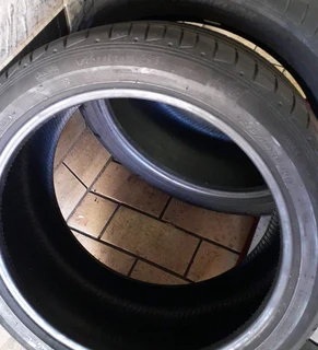 275/40/19×2 Hankook runflat for sale call/whatsApp 0631966190 for more information will fit and bala