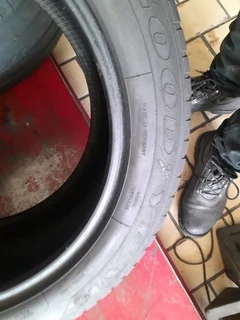285/45/19×2 Goodyear for sale call/whatsApp 0631966190 we fit and balance,we also deliver .