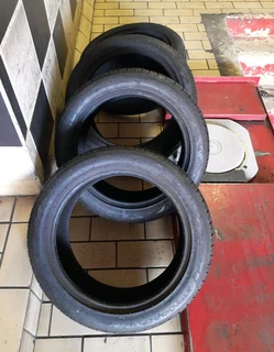 215/50/17×4 brand new runflat and many other sizes available call/whatsApp 0631966190.