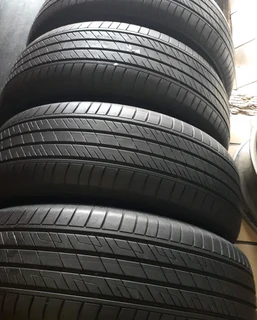 215/60/17×4and many other sizes available call/whatsApp 0631966190 for more information.