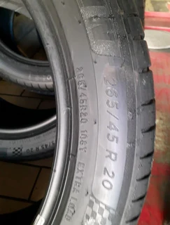 295/40/20rear and 265/45/20 front x 4 Michelin available call/whatsApp 0631966190 for more details.