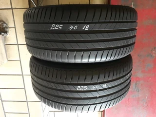 225/40/18×2 normal or runflat Bridgestone and many other sizes available call/whatsApp 0631966190 .