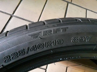 225/40/19 Runflat and many other sizes available call/whatsApp 0631966190 for more information.