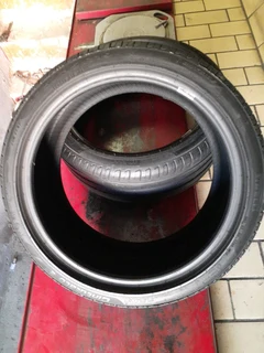 275/35/19×2 runflat and many other sizes for sale call/whatsApp 0631966190 for more information.