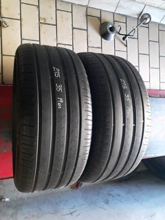 275/35/19×2 pirelli runflat many other sizes for sale call/whatsApp 0631966190 for more information.