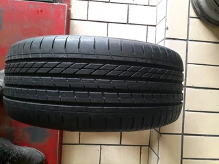 245/40/19×2 runflat Goodyear and many other sizes for sale call/whatsApp 061966190 for more informat