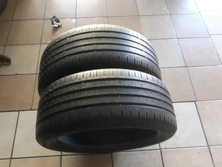225/45/19×2 continental runflat and normal for sale call/whatsApp 0631966190 for more information.