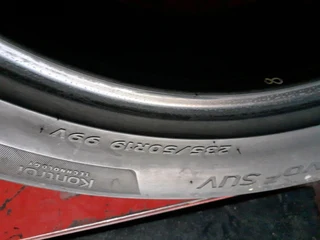 235/50/19×4 hankook and many other sizes for sale call/whatsApp 0631966190 for more information.